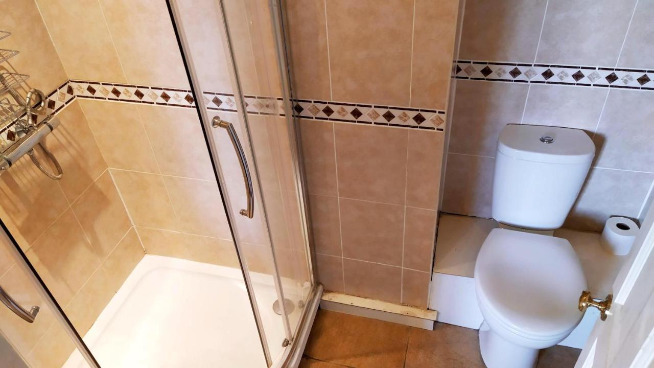 Cleeve House Bed & Breakfast Melksham Ngoại thất bức ảnh